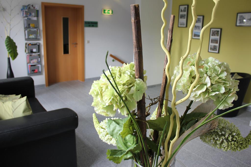 Lindenhof Hotell Thiendorf Exteriör bild